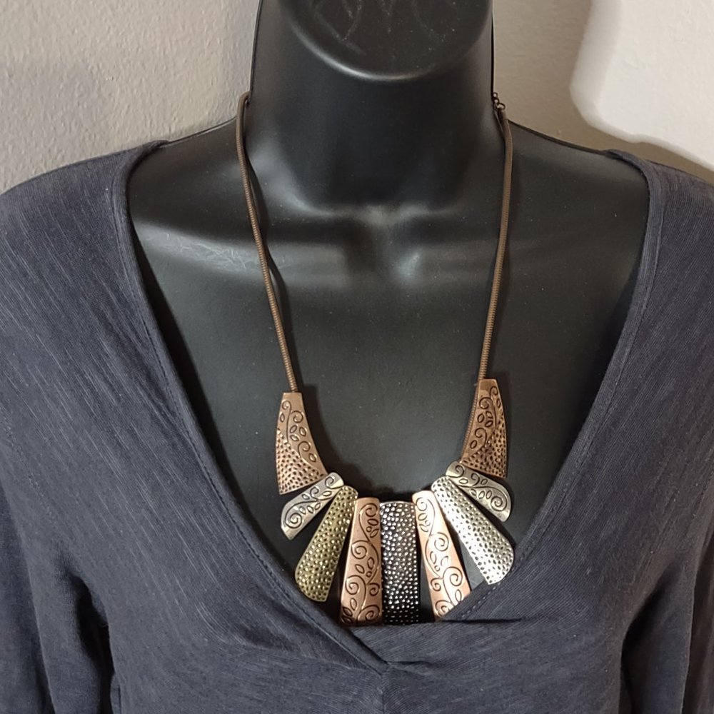 22 Inch Multi Tone Statement Necklace